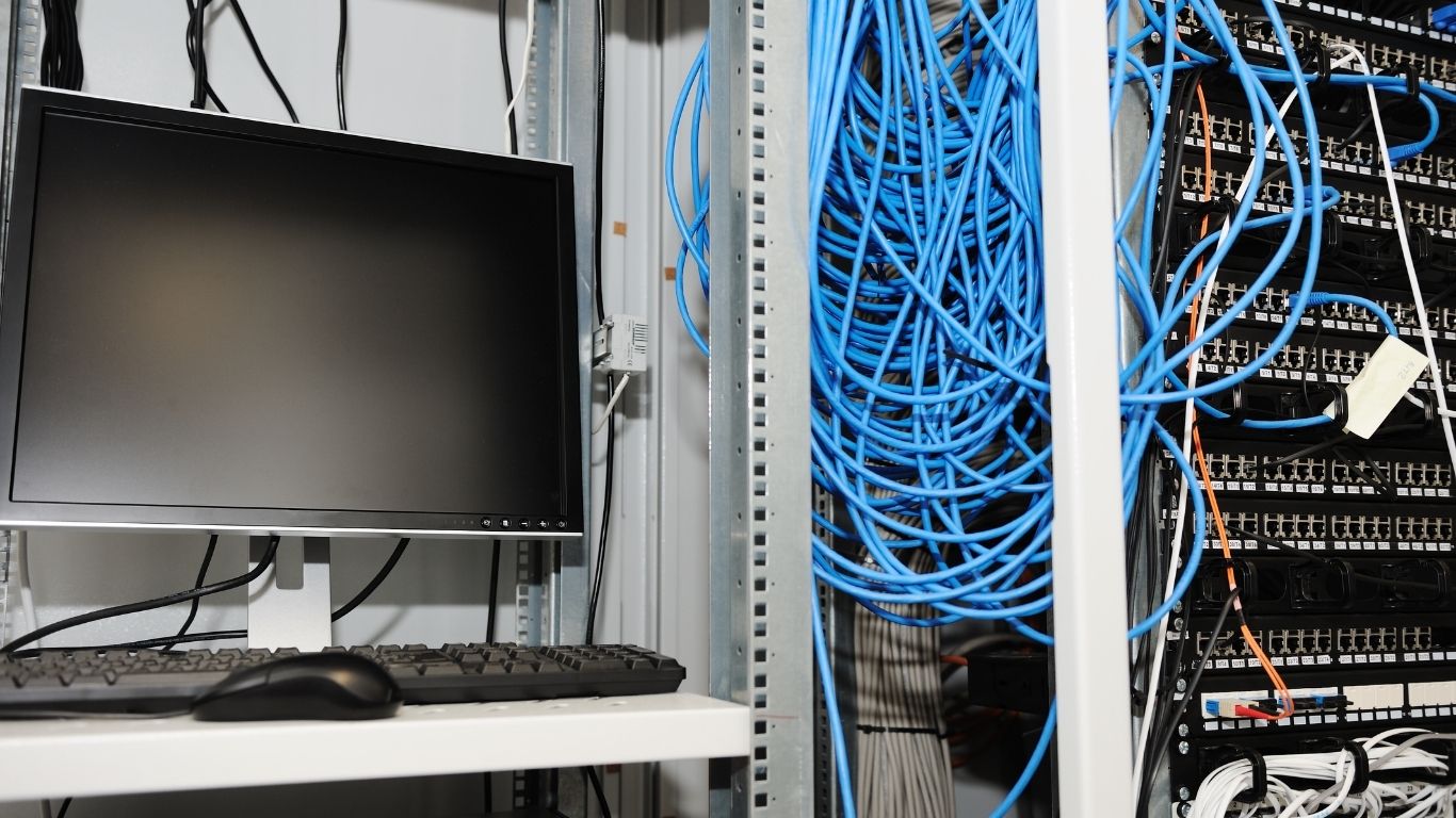 get cheap reseller hosting Plesk Server